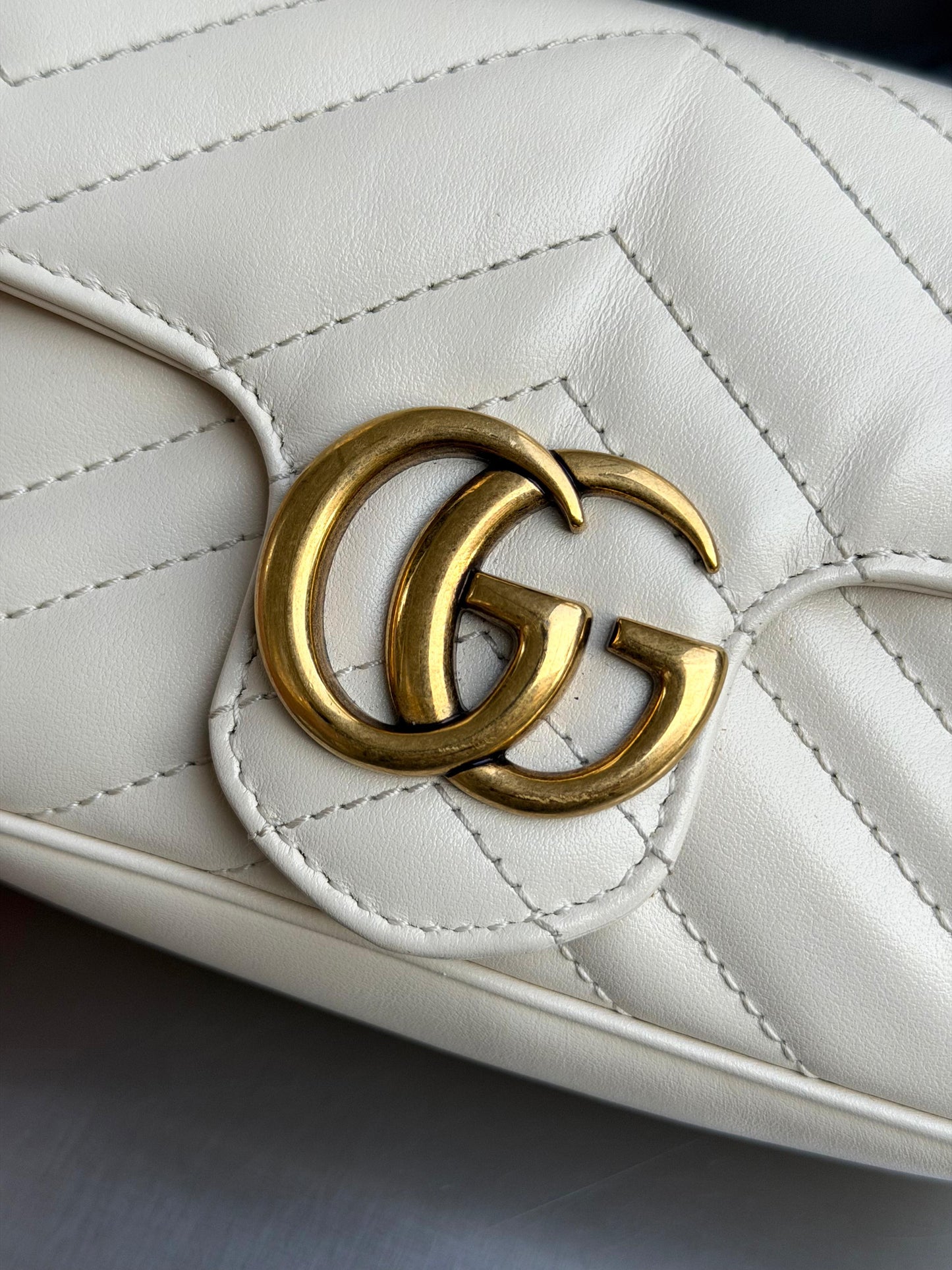 Gucci GG Mini Marmont Off White