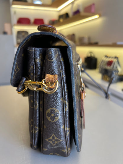 Louis Vuitton Pochette Métis Monograma