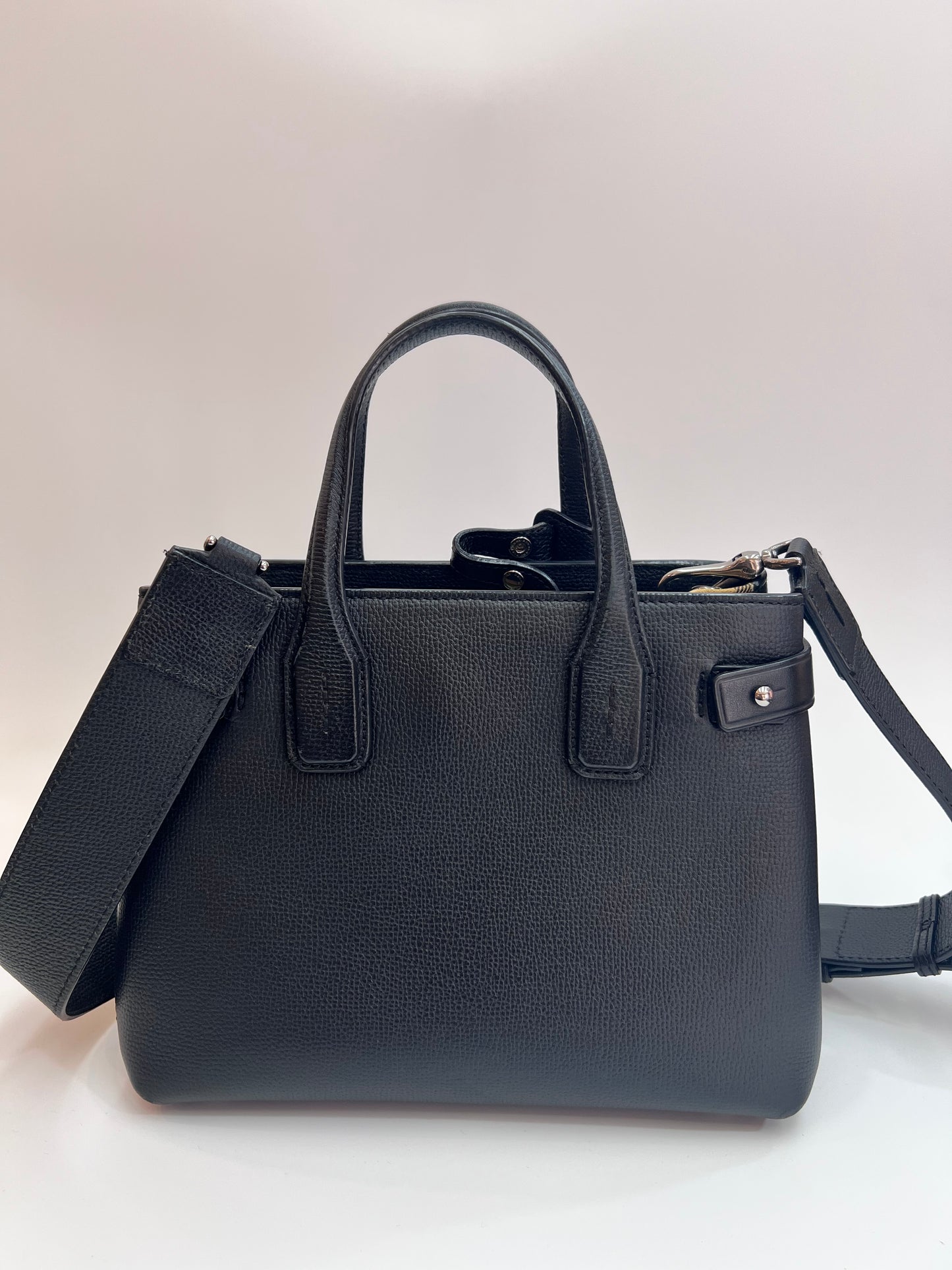 Burberry Banner Small Preta