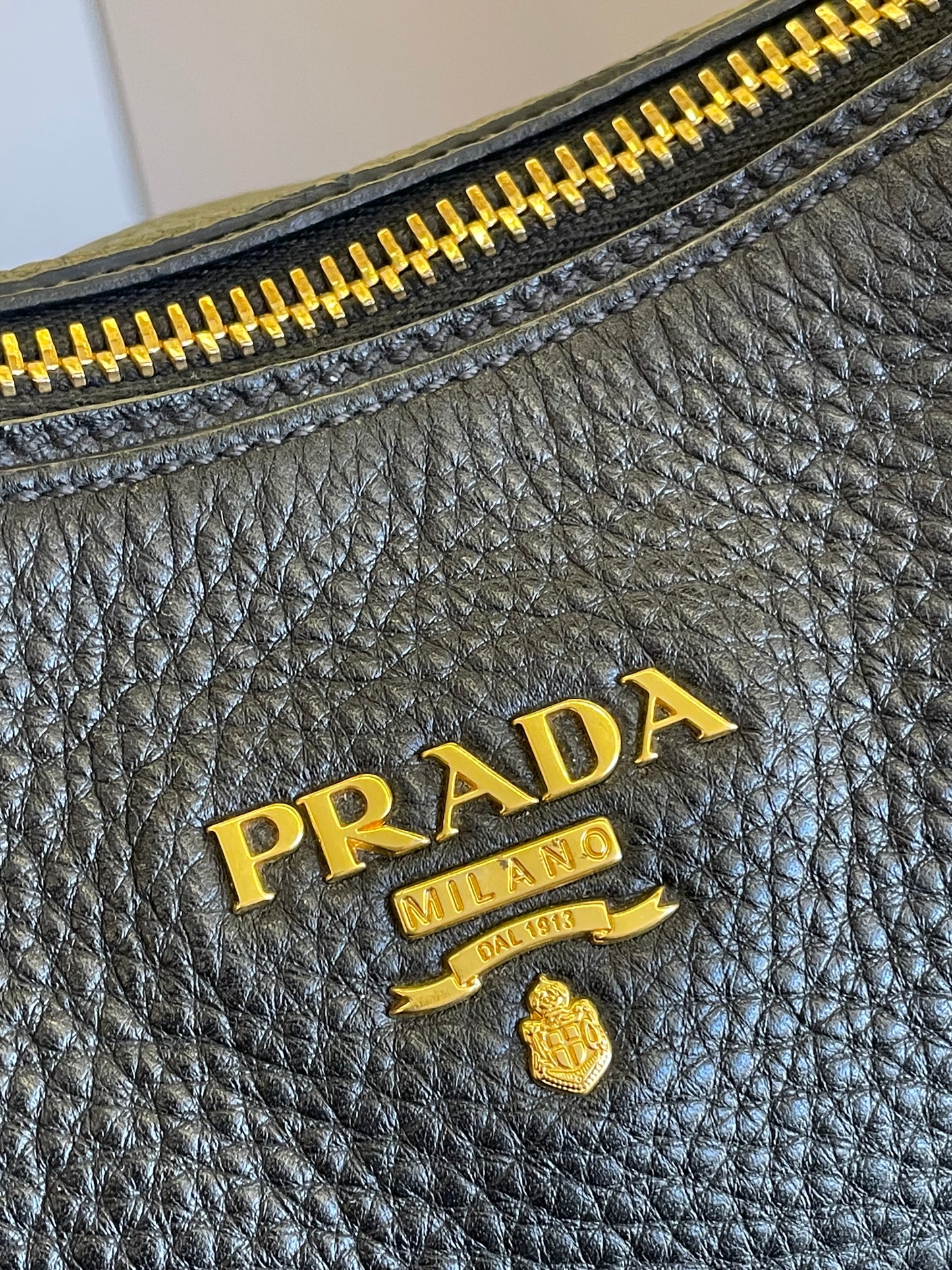 Prada Crossbody Leather Preta