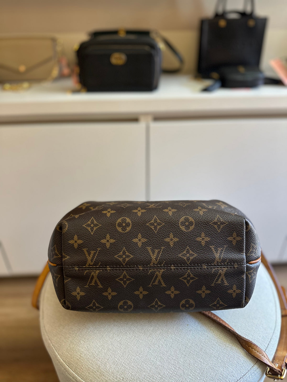 Louis Vuitton Turenne Monograma