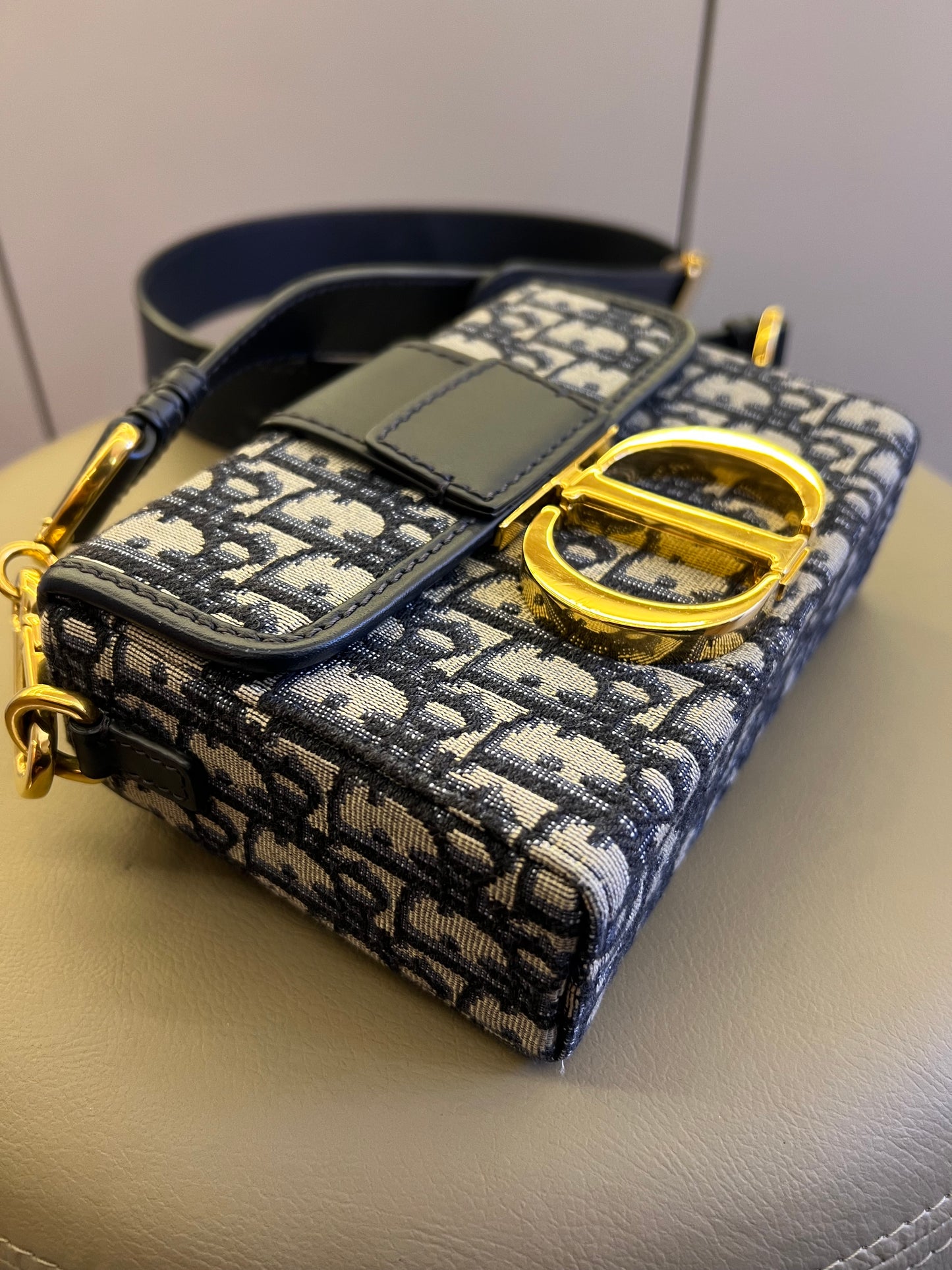 Dior 30 Montaigne Monograma