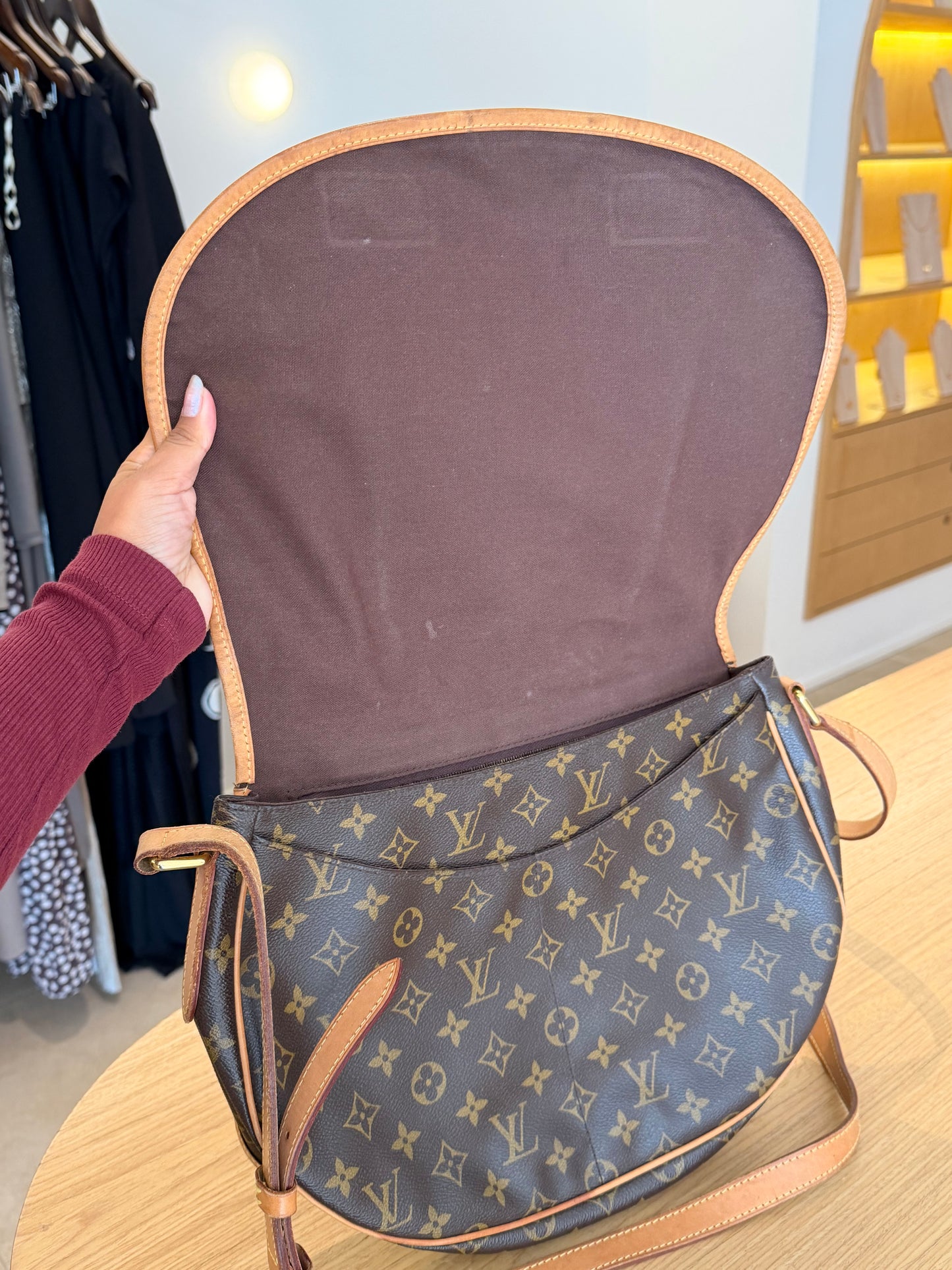 Louis Vuitton Monograma Menilmontant MM