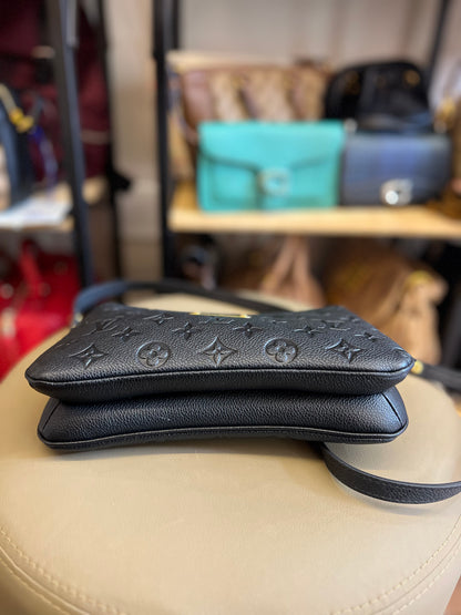 Louis Vuitton Pochette Liv Couro