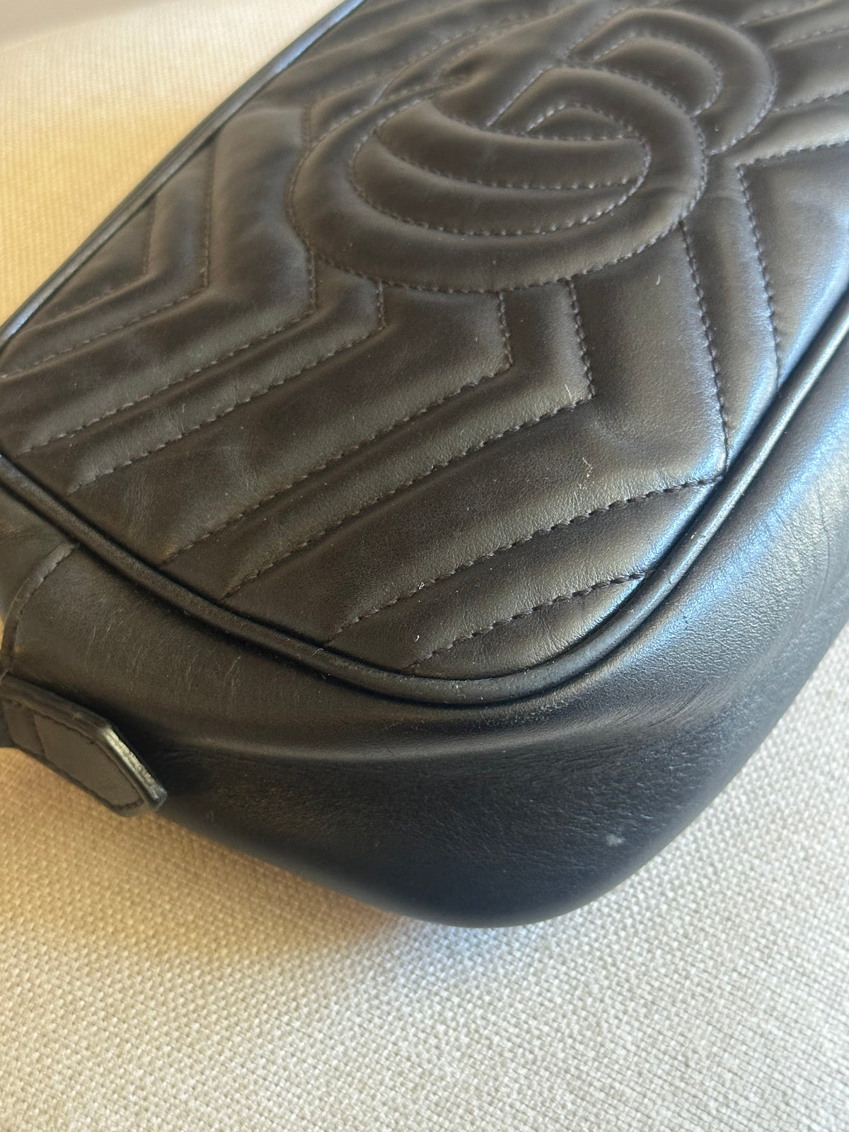Gucci Marmont Camera bag Preta