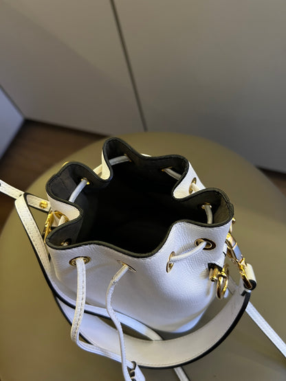 Fendi Mon Tresor Bucket Branca