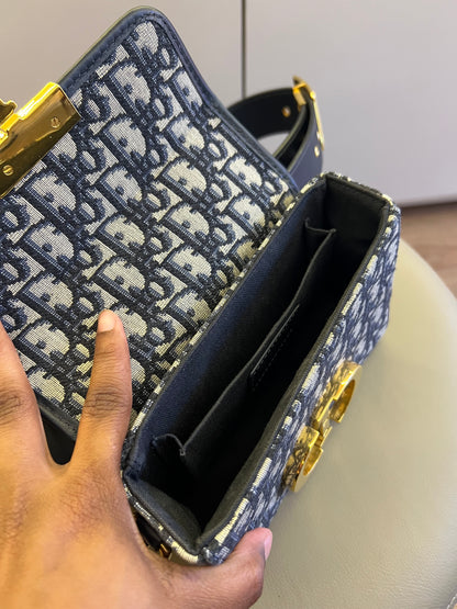 Dior 30 Montaigne Monograma