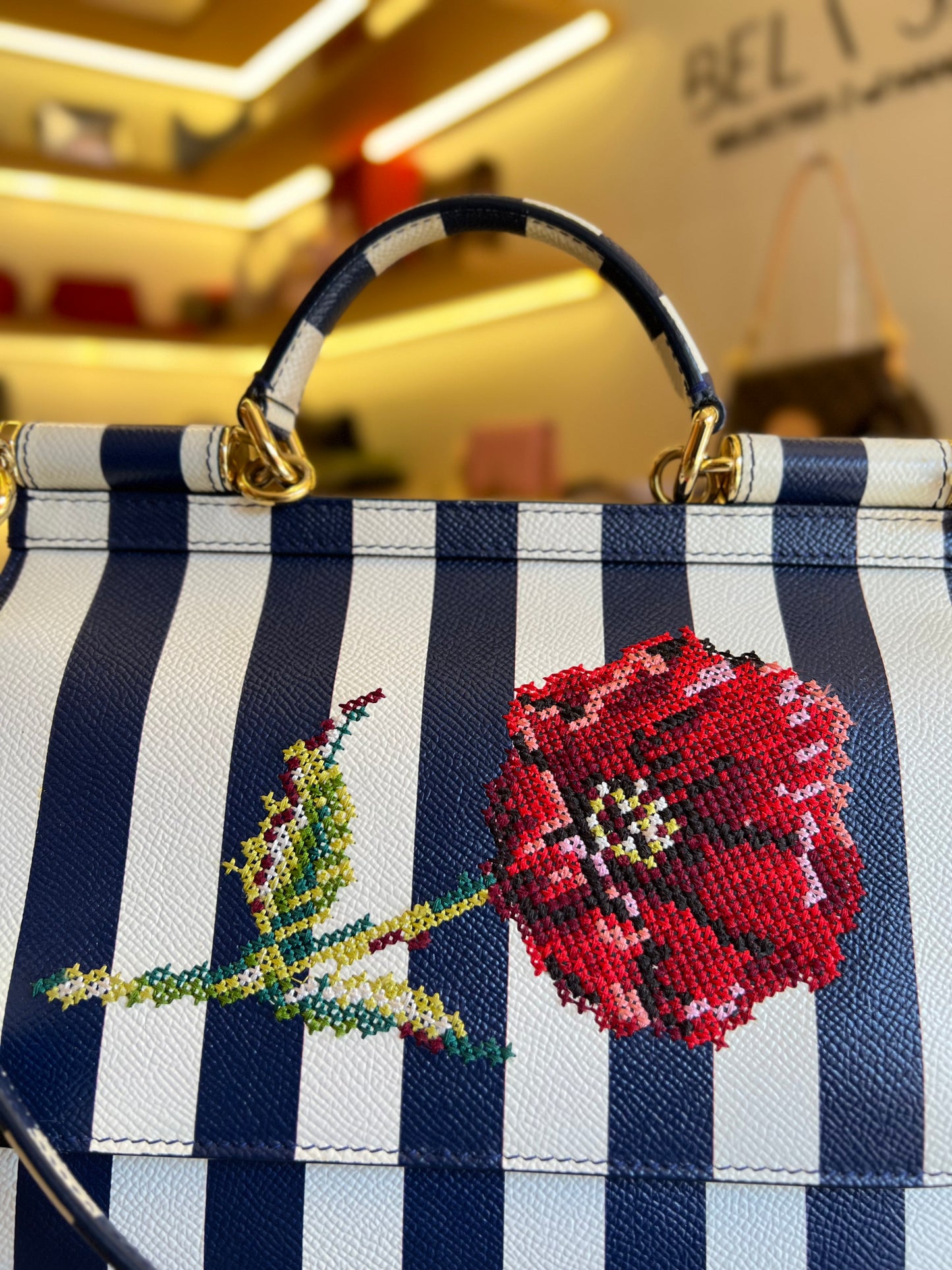 Dolce & Gabbana Sicily Bordada