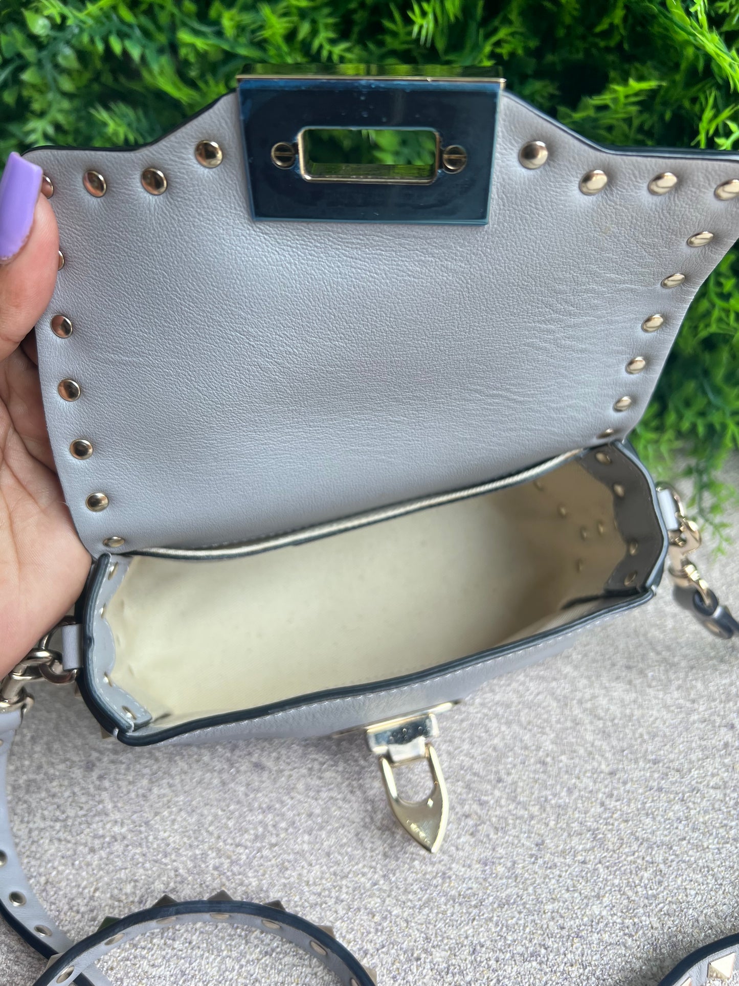 Valentino Garavani Rockstud Cinza