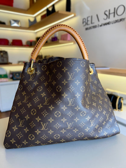 Louis Vuitton Artsy Monograma MM