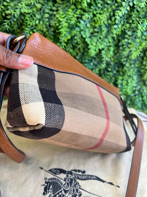 Burberry Crossbody Cheeck