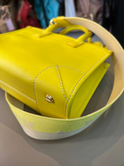 MCM Mini Tonal Logo Amarela