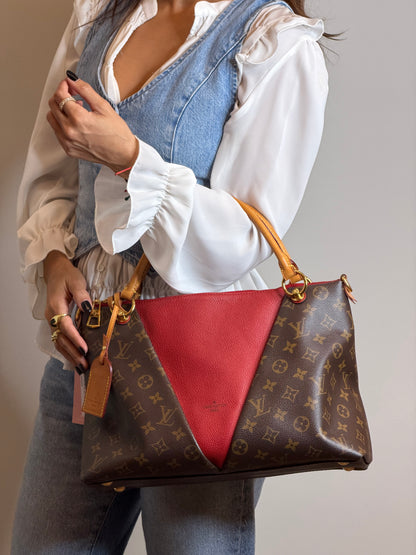 Louis Vuitton V Tote Monograma