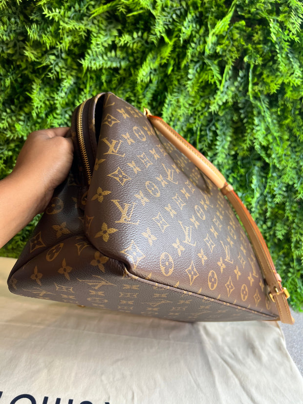 Louis Vuitton Grand Palais Monograma