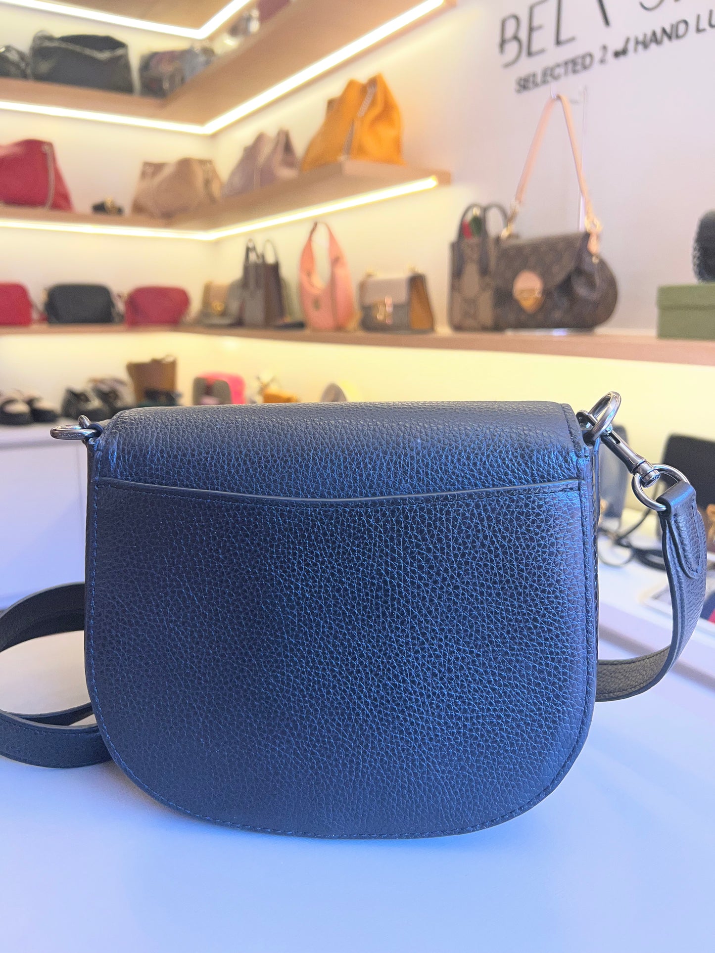 Coach Amelia Saddle Preta