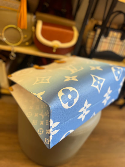 Louis Vuitton On the go By the Pool GM