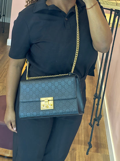 Gucci Padlock Preta Media