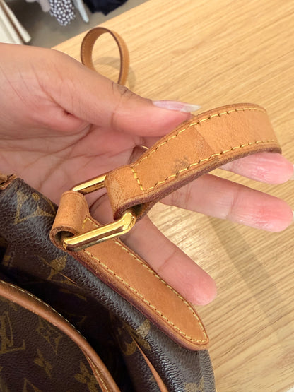 Louis Vuitton Monograma Menilmontant MM