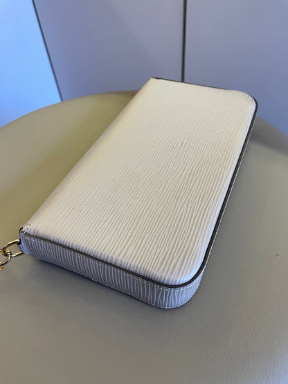Louis Vuitton Pochette Félicie Nude