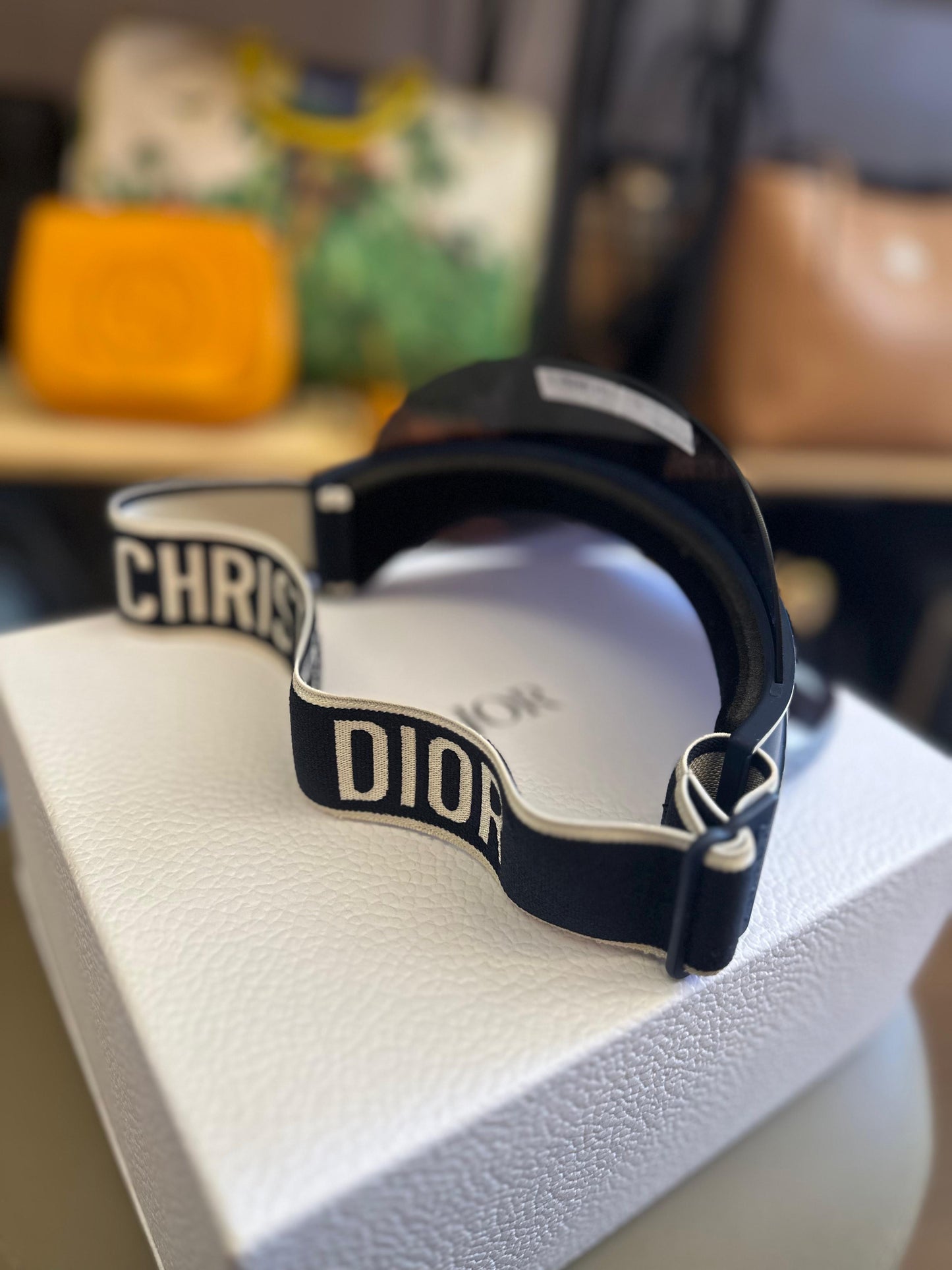 Viseira Dior Club V1U Monograma