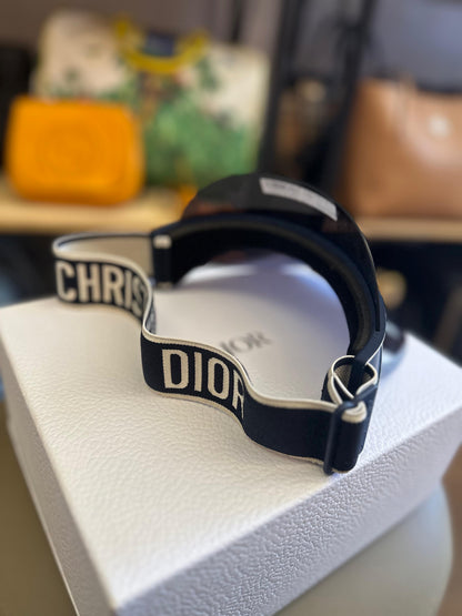 Viseira Dior Club V1U Monograma