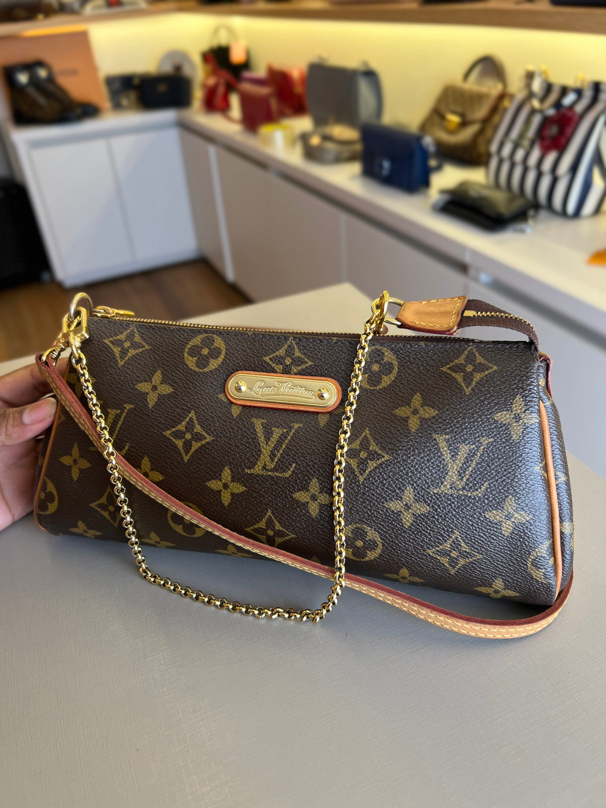 Louis Vuitton Eva Monograma