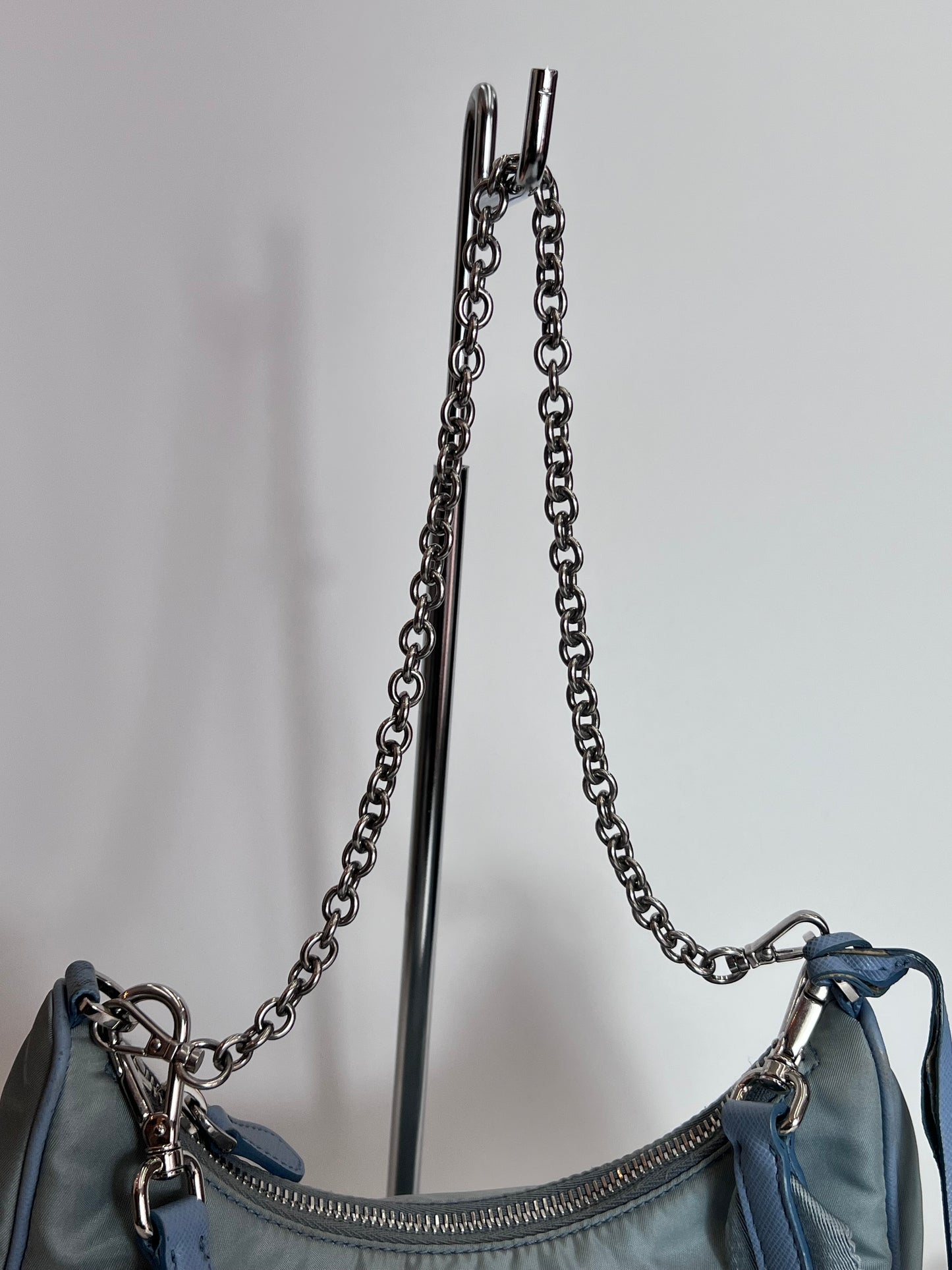 Prada Re-edition Azul