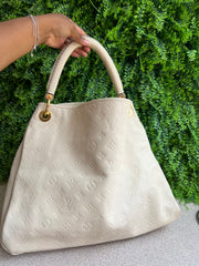 Louis Vuitton Artsy MM Couro branco