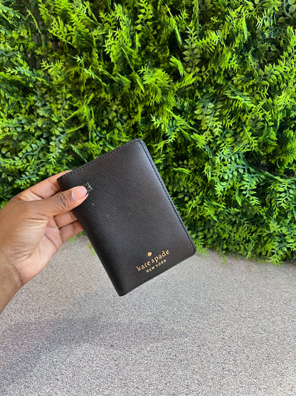 Porta Passaporte Kate Spade Preto