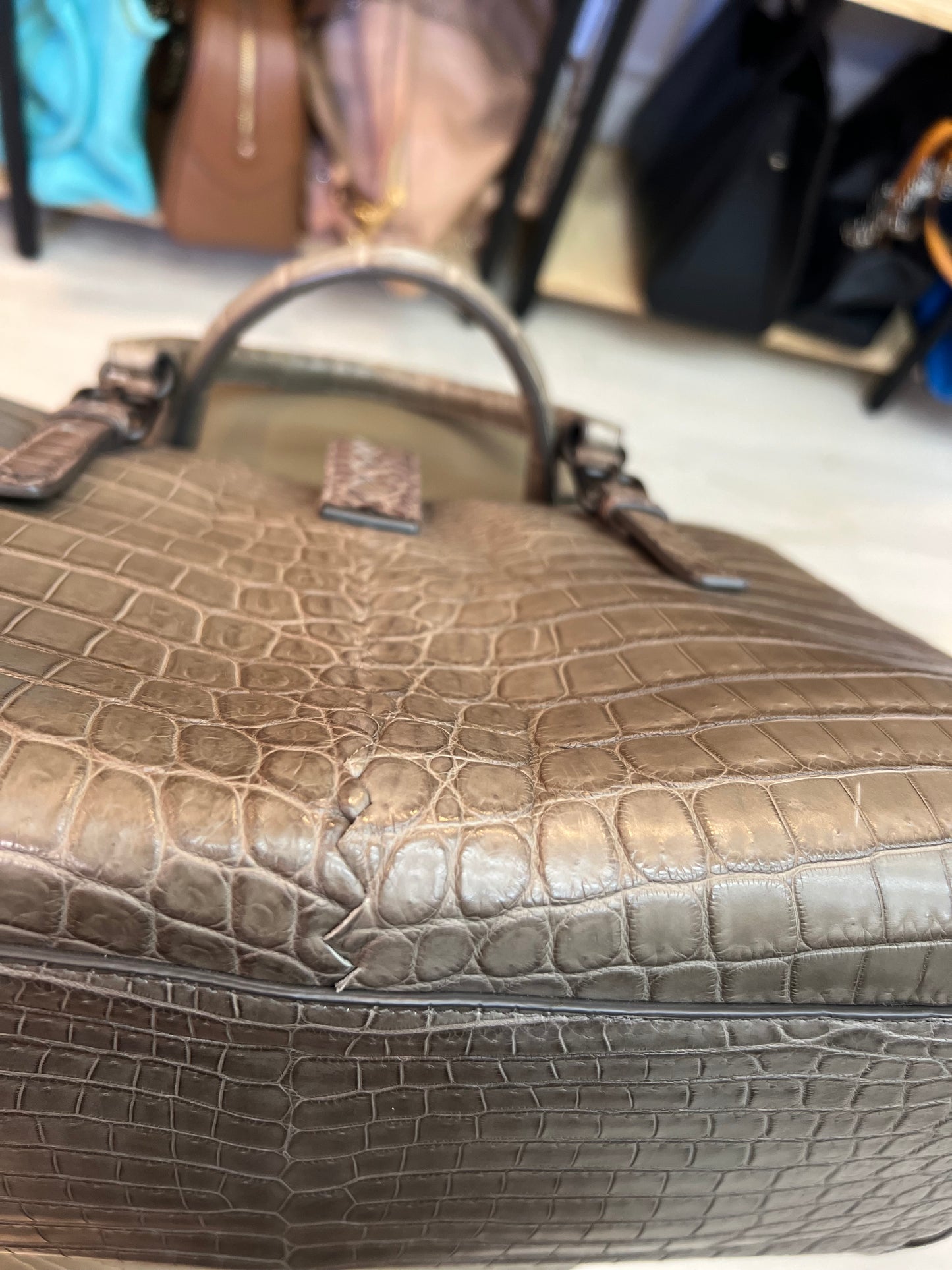 Bottega Veneta Roma Croco Cinza