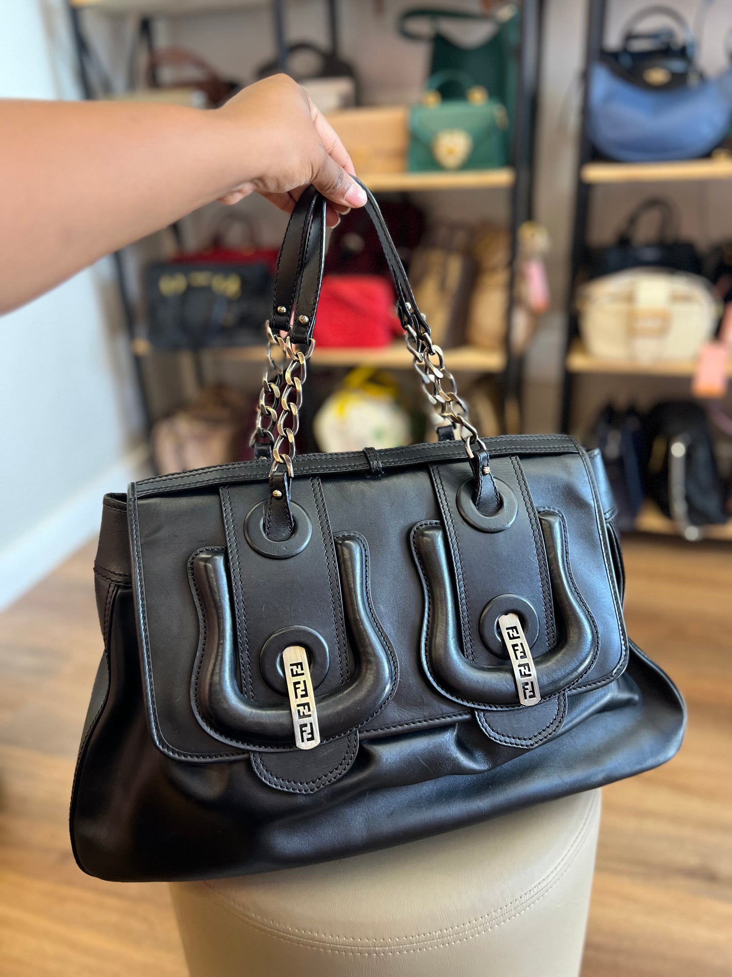 Fendi B Bag Preta