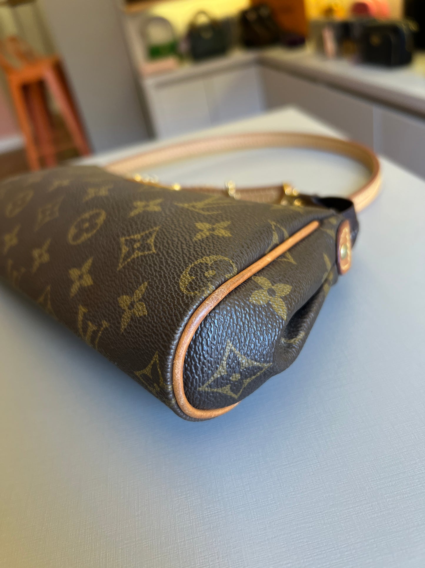 Louis Vuitton Eva Monograma