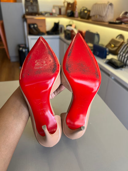 Scarpin Louboutin Nude Verniz
