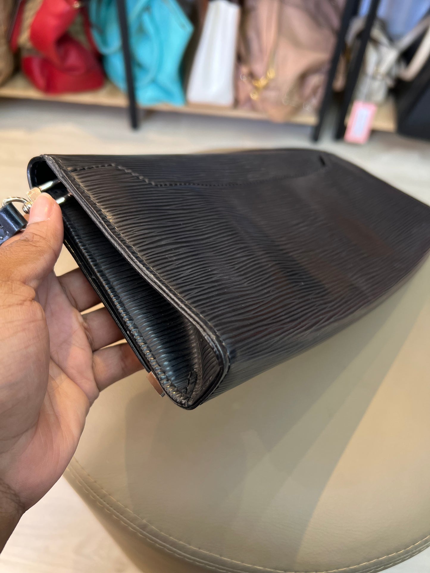 Louis Vuitton Pochette Couro EPI
