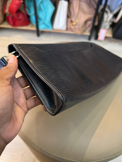 Louis Vuitton Pochette Couro EPI