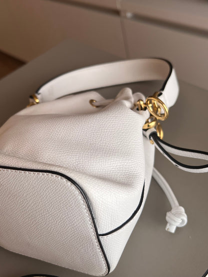 Fendi Mon Tresor Bucket Branca