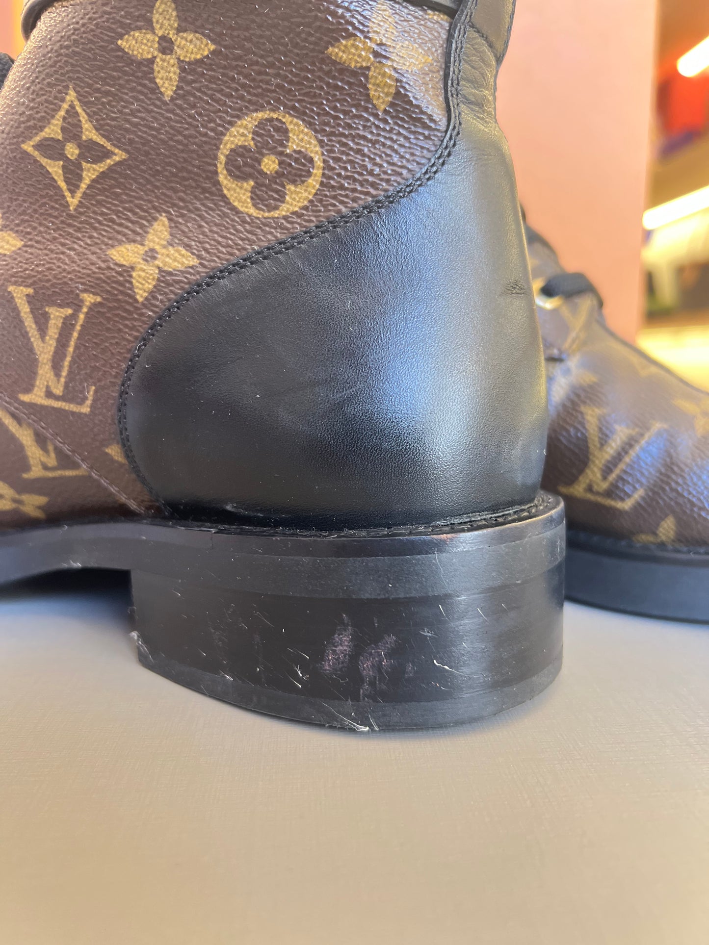 Bota Louis Vuitton Wonderland Boots Monograma