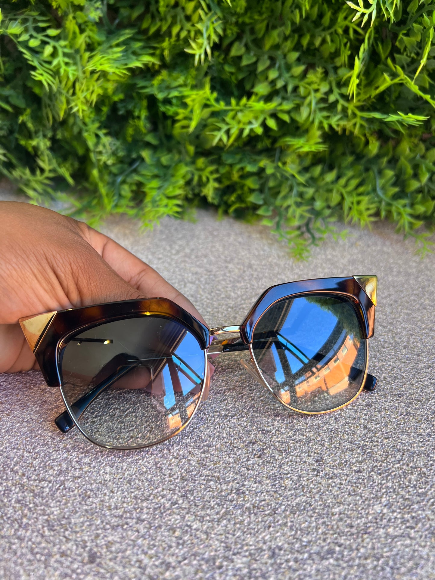Óculos de Sol Fendi Tortoise
