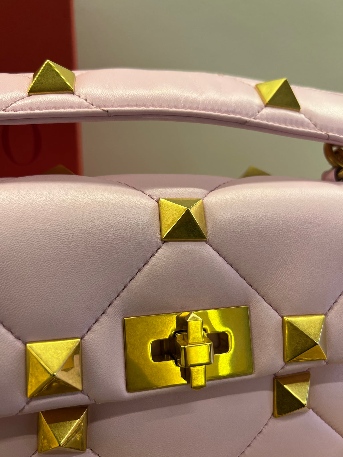 Valentino Roman Stud Média Rosa