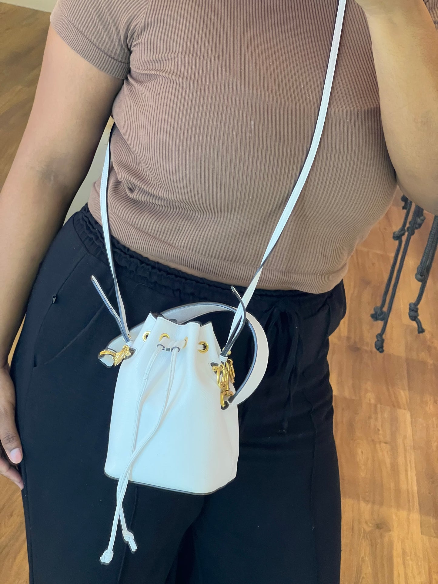 Fendi Mon Tresor Bucket Branca