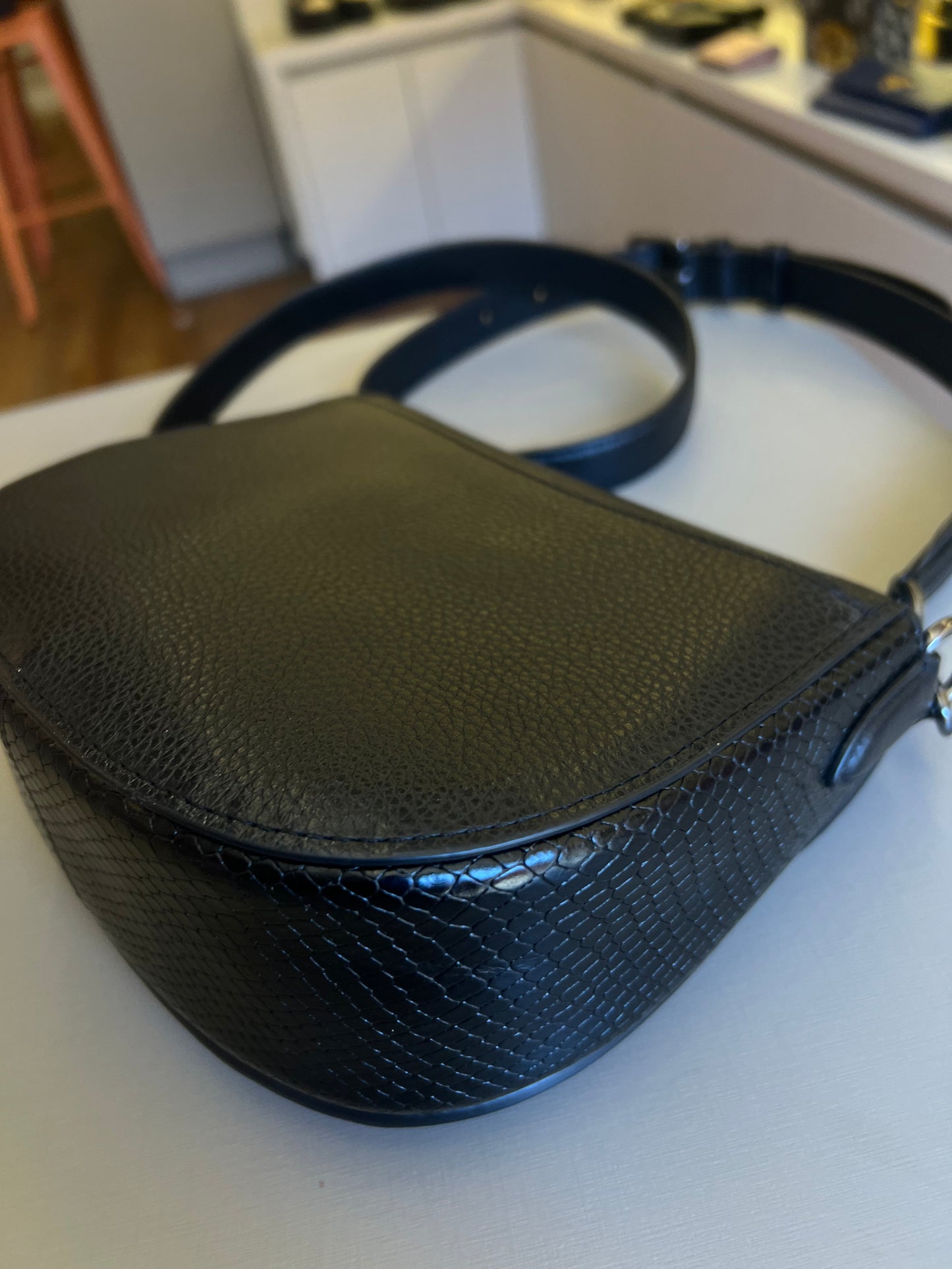 Coach Amelia Saddle Preta