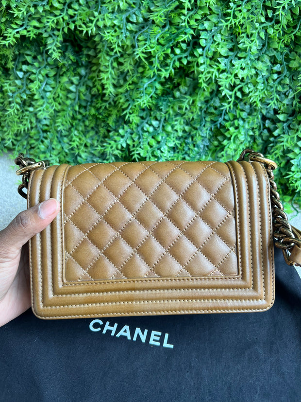 Chanel Boy Small Caramelo