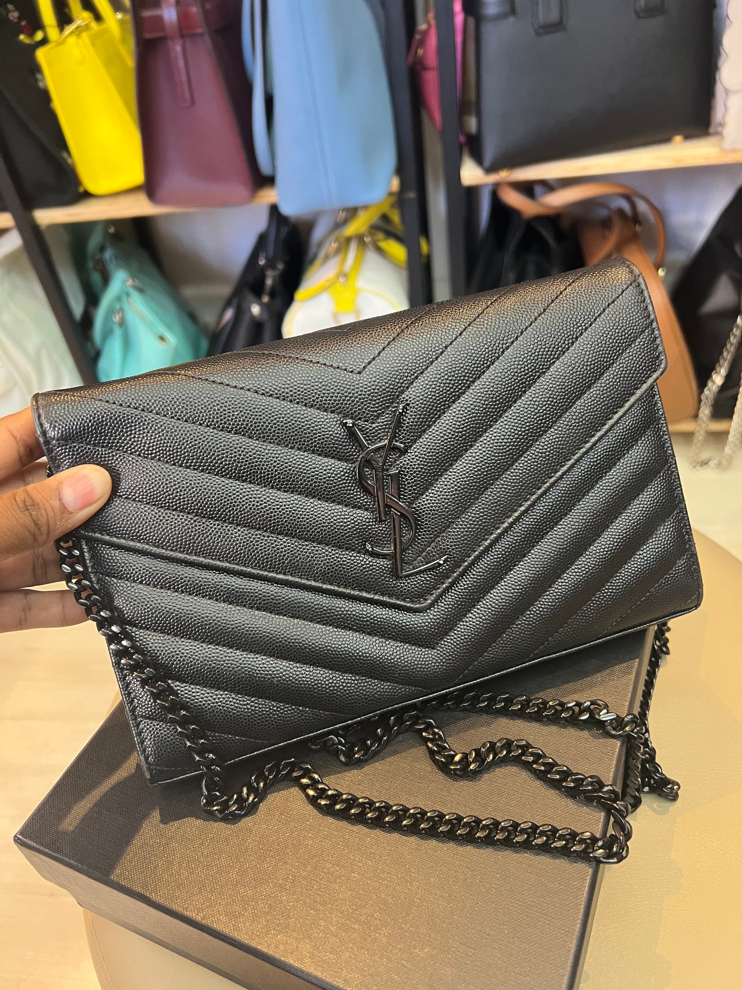 Saint Laurent Cassandre em Matelassê Preto