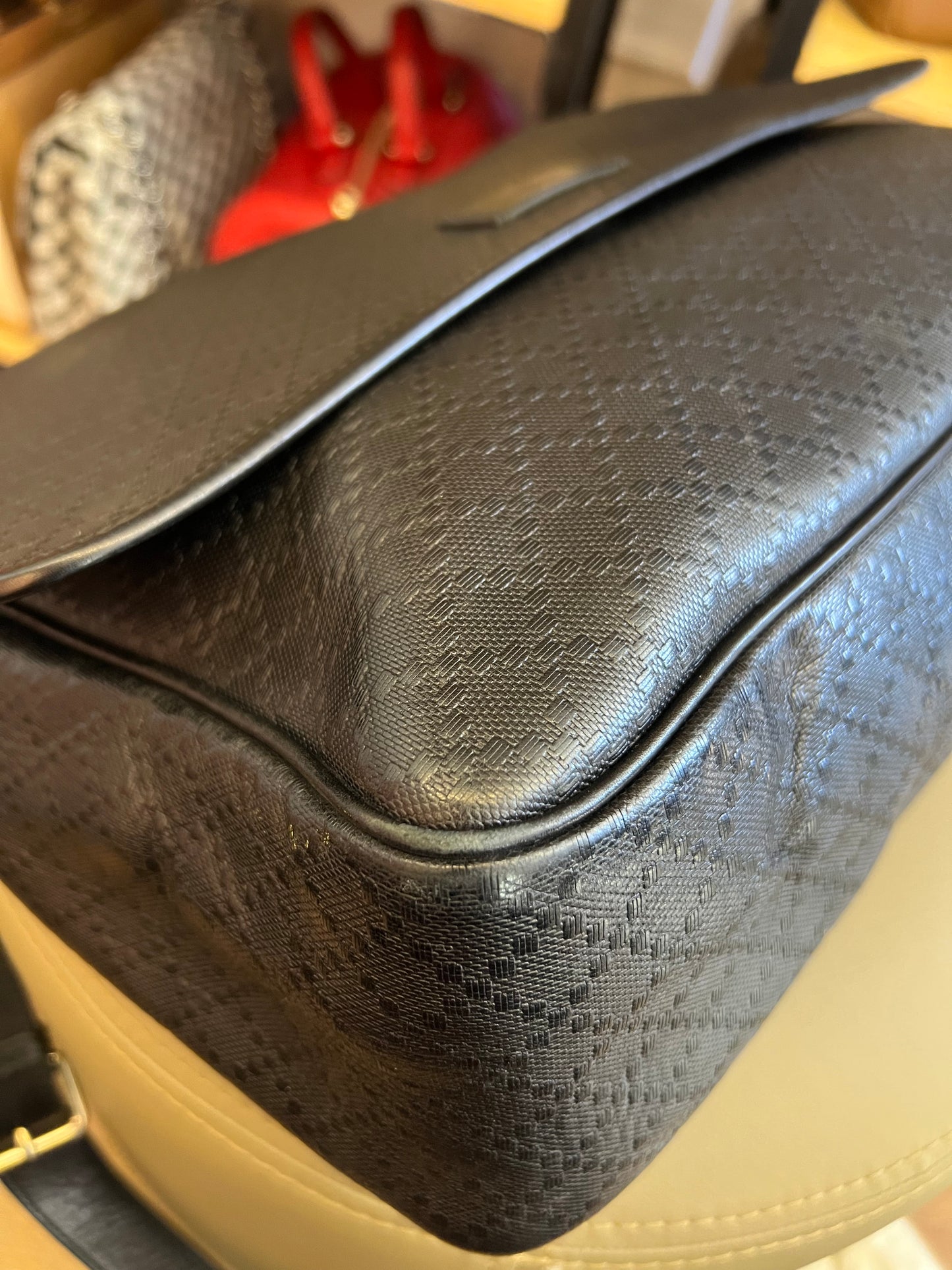 Gucci Messenger Couro Preta