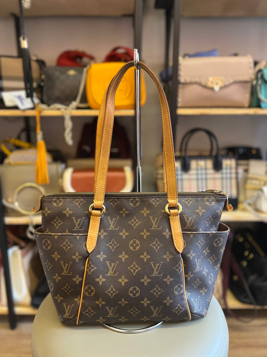 Louis Vuitton Totally Monograma