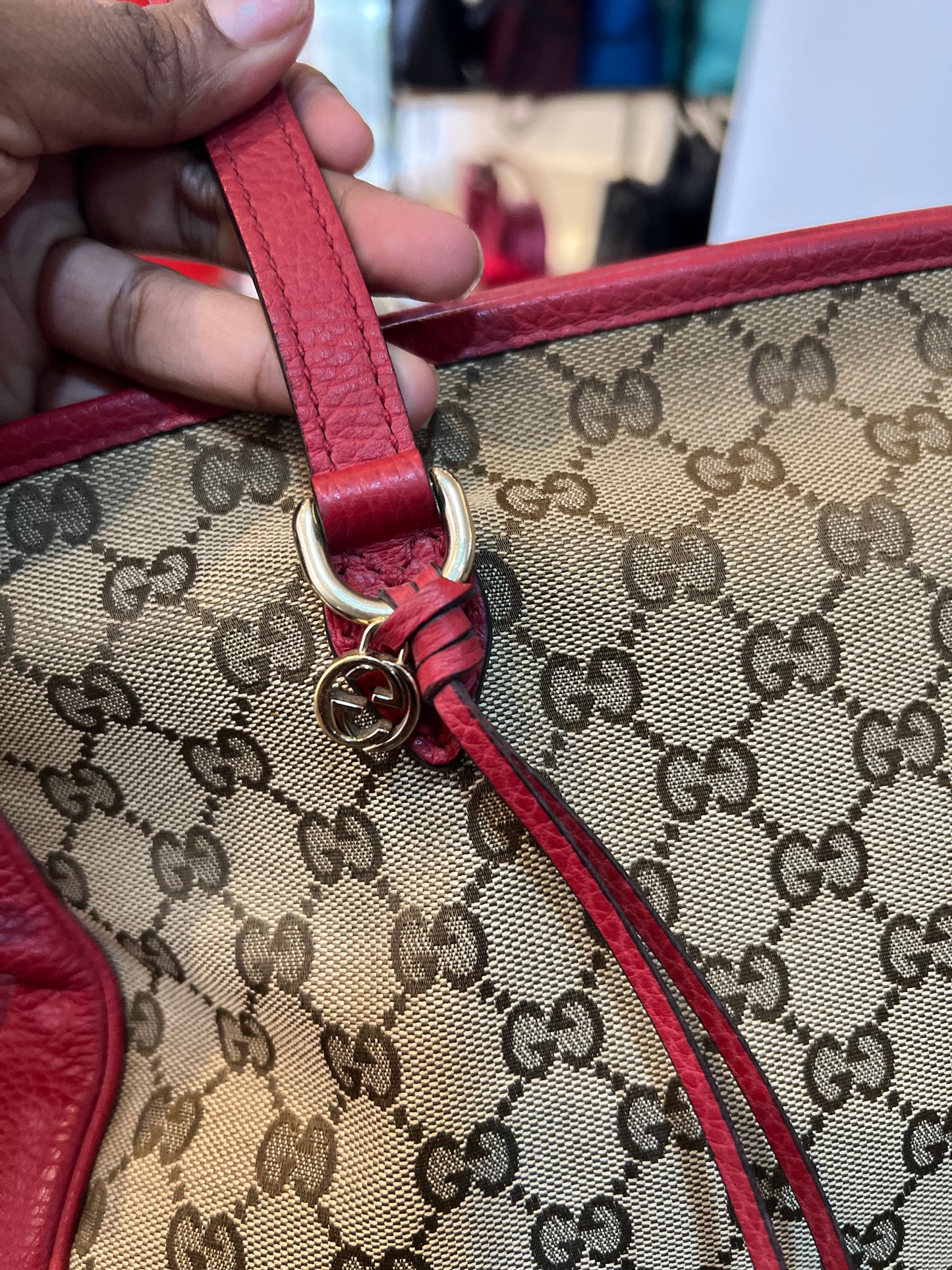 Gucci Bree Monograma Vermelha