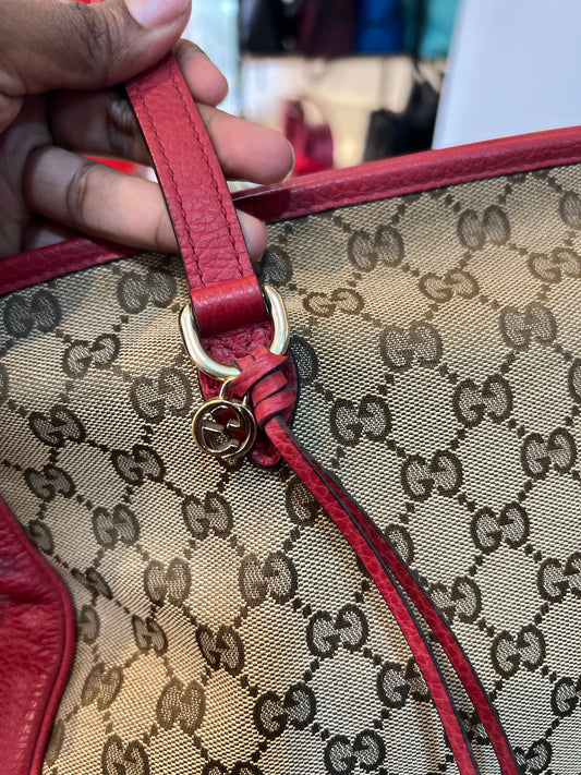 Gucci Bree Monograma Vermelha
