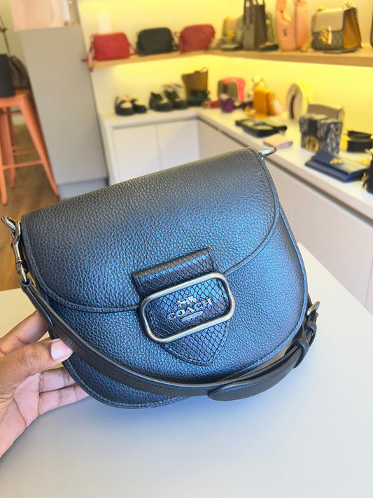 Coach Amelia Saddle Preta