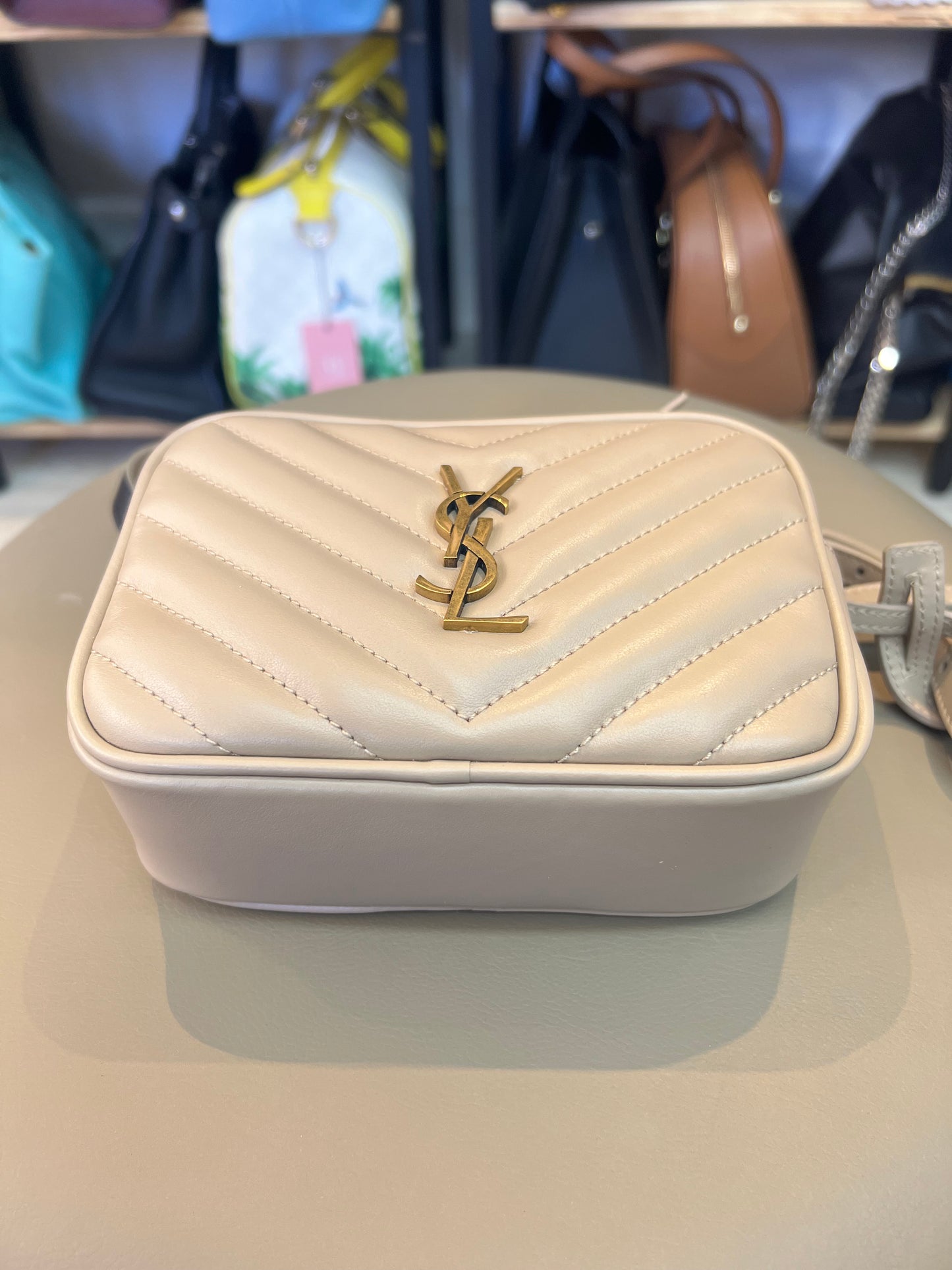 Saint Laurent Pochette Lou Leather Nude