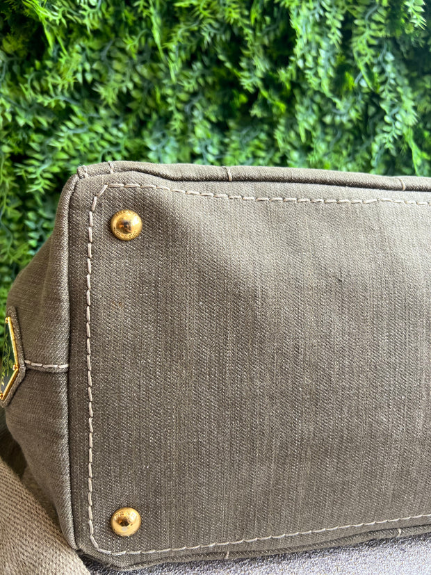 Prada Canvas Canapa Verde